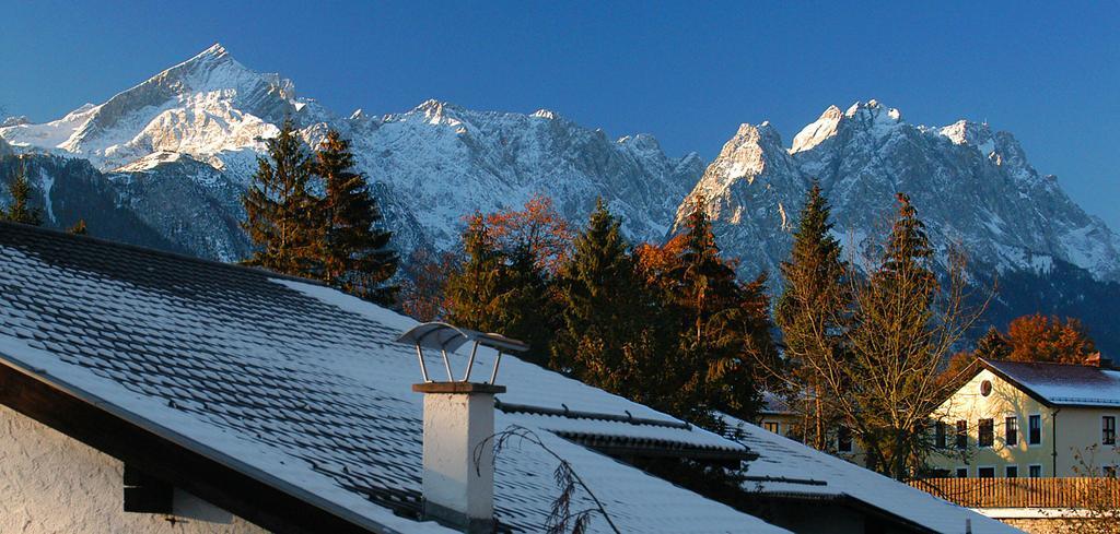 Апартаменты Landhaus Alpenblick Гармиш-Партенкирхен Экстерьер фото